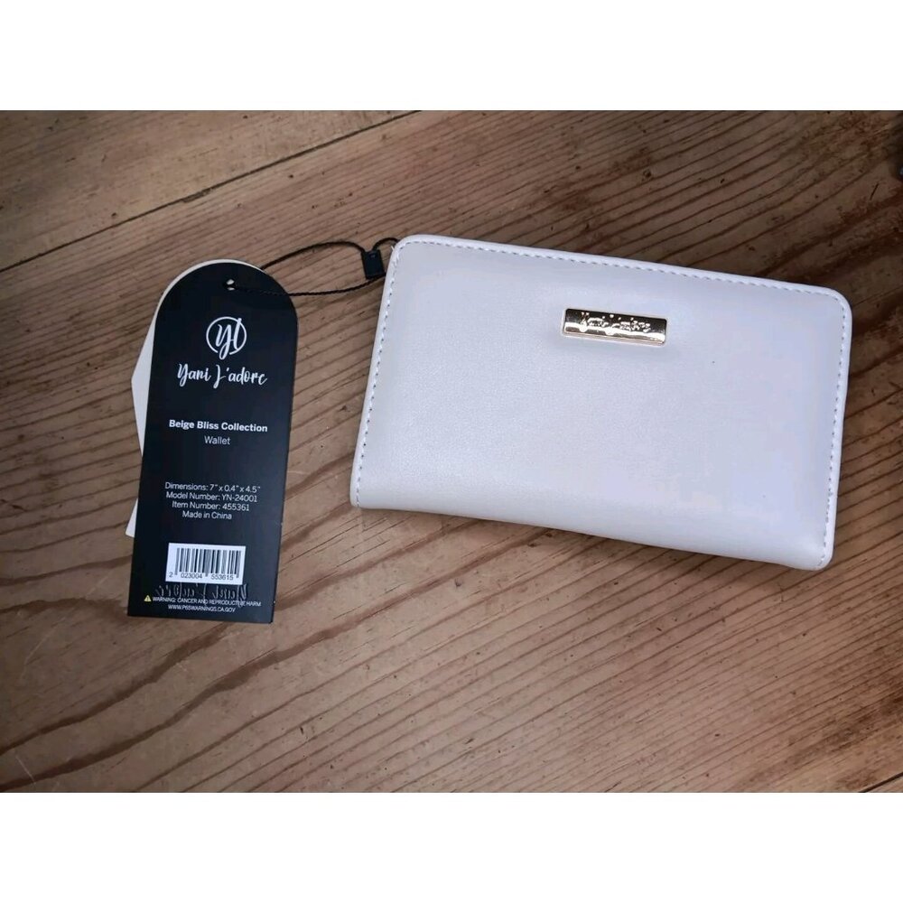 NEW! Wallet Beige Ivory Yani J'adore Bliss collect 7x4.5 Credit Card Coin Zipper
